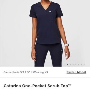 Figs Catarina One-Pocket Scrub Top - Navy